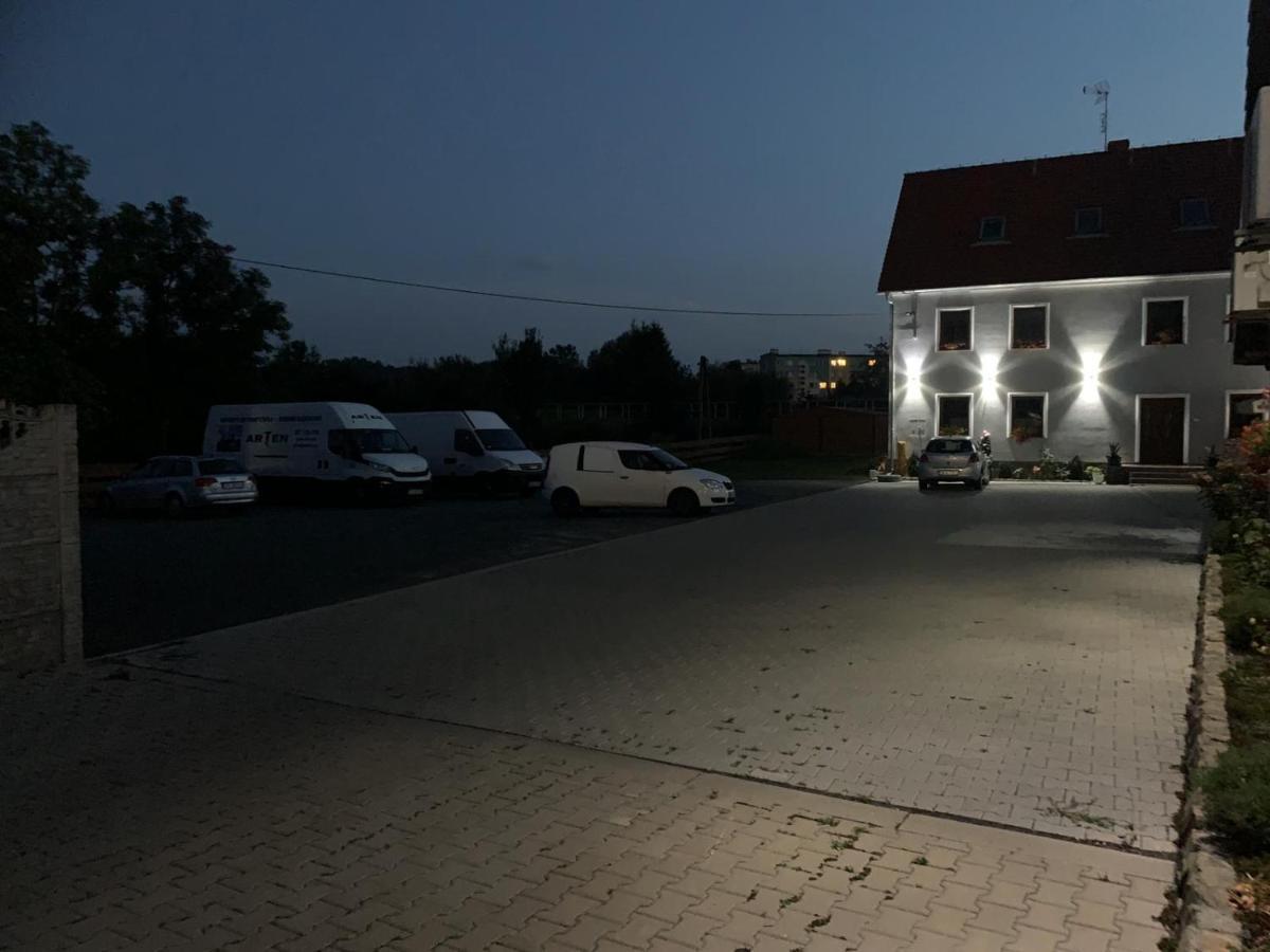 Zajazd Zacheta Kamienna Gora Exterior photo